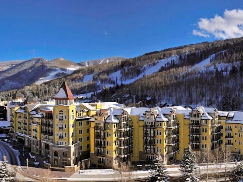 Legendary Lodging At The Ritz Vail Exterior photo