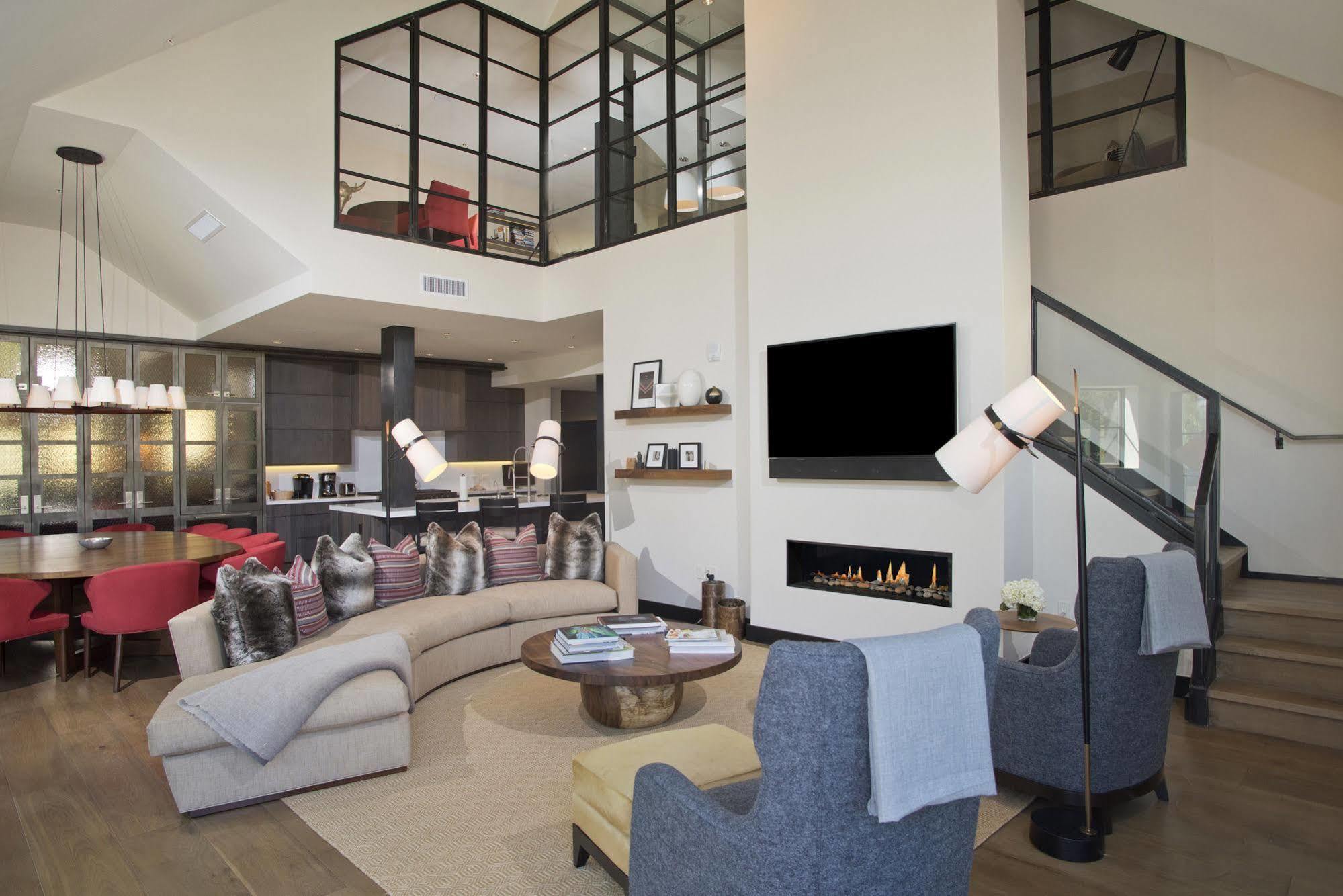 Legendary Lodging At The Ritz Vail Exterior photo